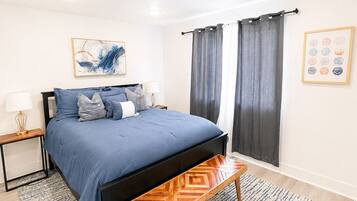 1 habitación, tabla de planchar con plancha, wifi gratis y ropa de cama