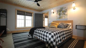 3 bedrooms, desk, free WiFi, bed sheets