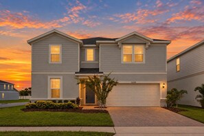 Twilight - Ultimate Play-and-Stay 10 BD/ 8 BA/ Windsor Cay - 16248 SK (Clermont)