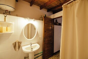 Bathroom - Finca Vilaflor Cabin 1 (Vilaflor)