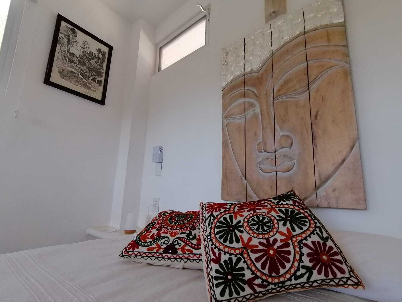 Deluxe Apartment, 1 King Bed with Sofa bed, Garden View, Beachside | Blackout drapes, free WiFi