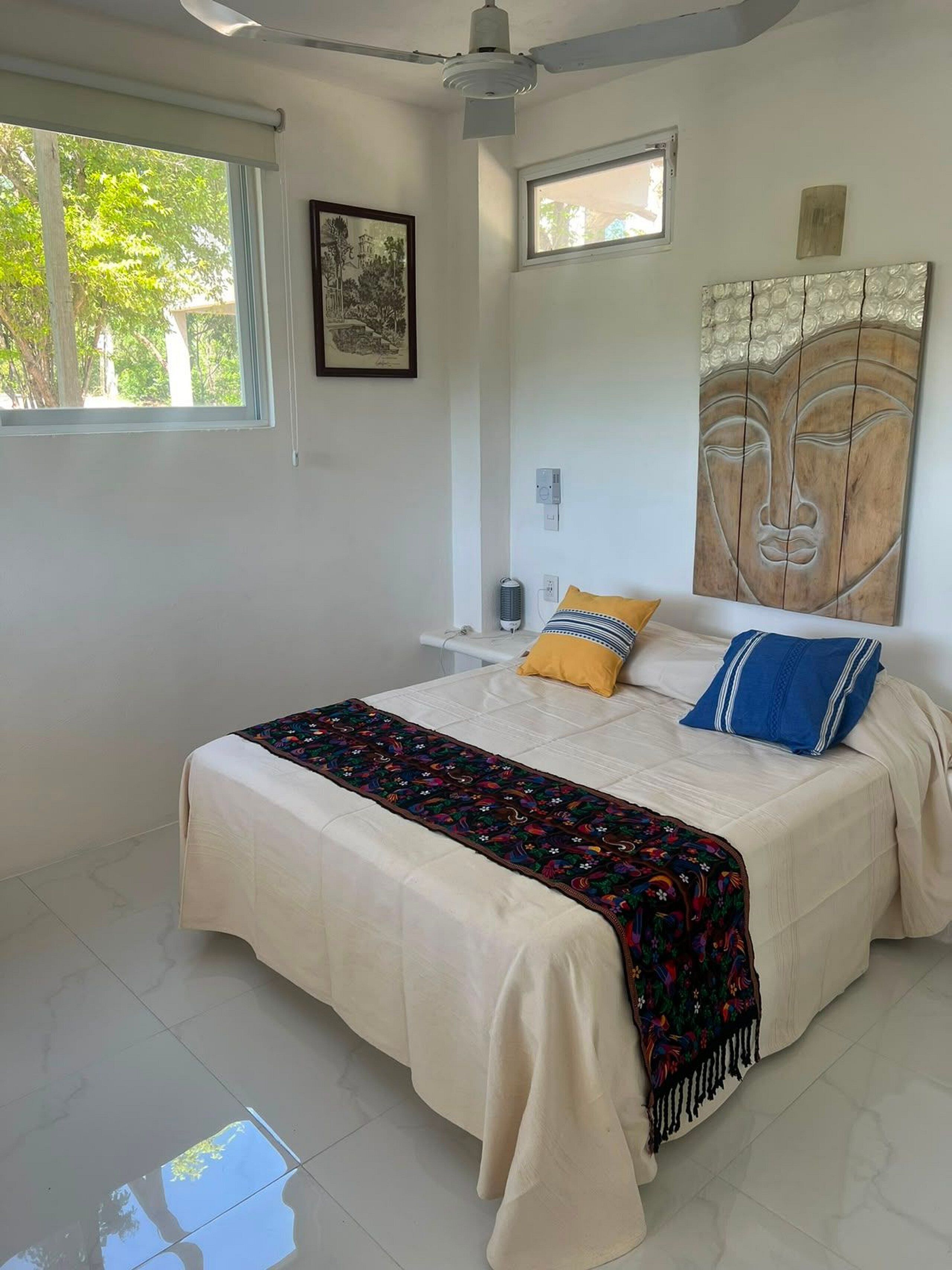 Egyptian cotton sheets, premium bedding, Select Comfort beds, desk