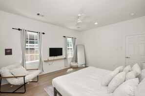 3 Schlafzimmer, Bügeleisen/Bügelbrett, WLAN, Bettwäsche