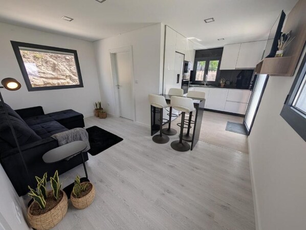 Living area - Vrbo Property (Pedraído)