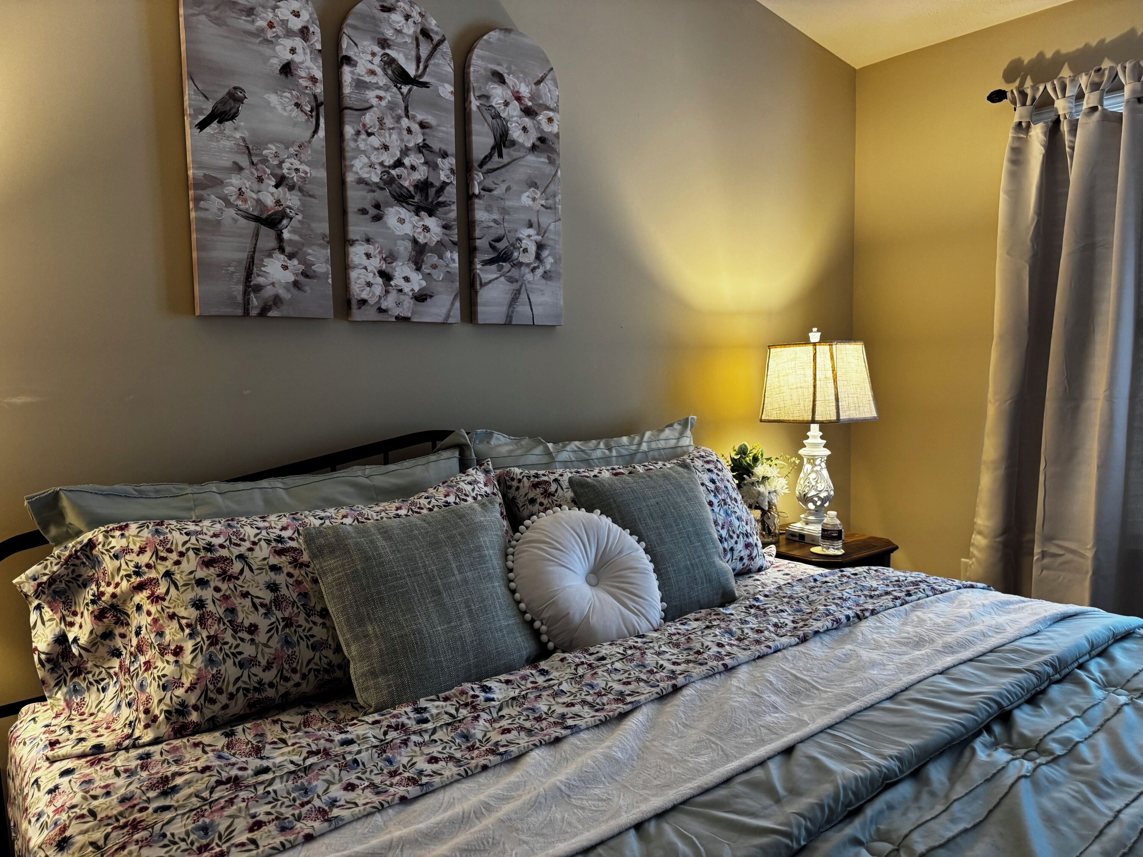 2 bedrooms, iron/ironing board, free WiFi, bed sheets