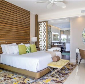 In-room safe, iron/ironing board, free WiFi, bed sheets - Garza Blanca Resort & Spa Cancún Oceanfront-One Bedroom Suite (Cancún)