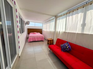 Blackout drapes, free WiFi - PINKY PROMISE (Oax.)