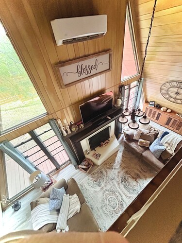 Cozy Lake Brownwood A-Frame Retreat, 2BR + Loft, Walk to Water