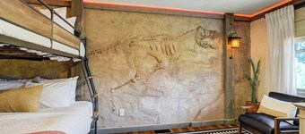 Fossil Run! Curated Home w/ Wellness & Game Room