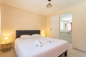 Room - L’Oasis Helvétie - Faron View - Welkeys (Toulon)