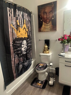 Bathroom - Escape to peters st! Right in the heart of Atlanta! (Atlanta)