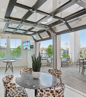 Dining - Escape to peters st! Right in the heart of Atlanta! (Atlanta)