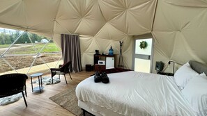Room - Jasper Gateway Glamping (Hinton)