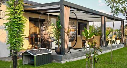 Ferienhaus in ruhiger Lage mit grosser Terrasse und wunderschöner Einrichtung