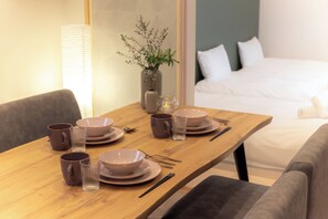 Apartment, 3 Twin Beds | In-room dining - Hotel Bokusyusou Tokyo (Tokyo)