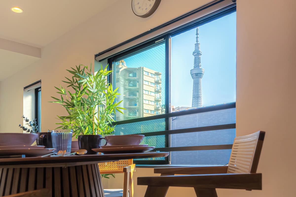 Apartamento superior | Servicio de comidas en la habitación