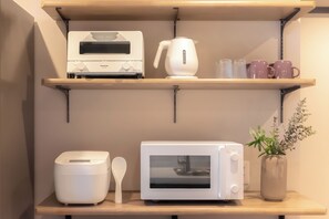 Suite, Multiple Beds | Private kitchen | Fridge, microwave, toaster, rice cooker - Hotel Bokusyusou Tokyo (Tokyo)
