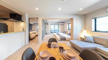 Family Apartment | WiFi (free), bed sheets