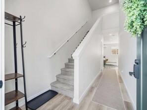 Interior - Cozy & Bright 3BR Retreat (Spokane)
