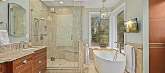 Spacious 5-bedroom villa in peaceful Potomac with AC and gym