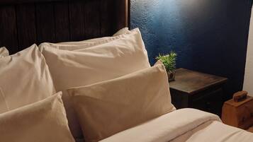 Standard Double Room | In-room safe, desk, laptop workspace, blackout drapes