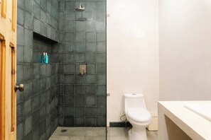 Bathroom - Docecuartos Hotel (San Cristóbal de las Casas)