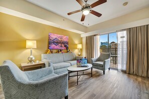 TV, offices - Disney-Themed with Arcade, Gym, Pools & Hot Tub (Orlando)