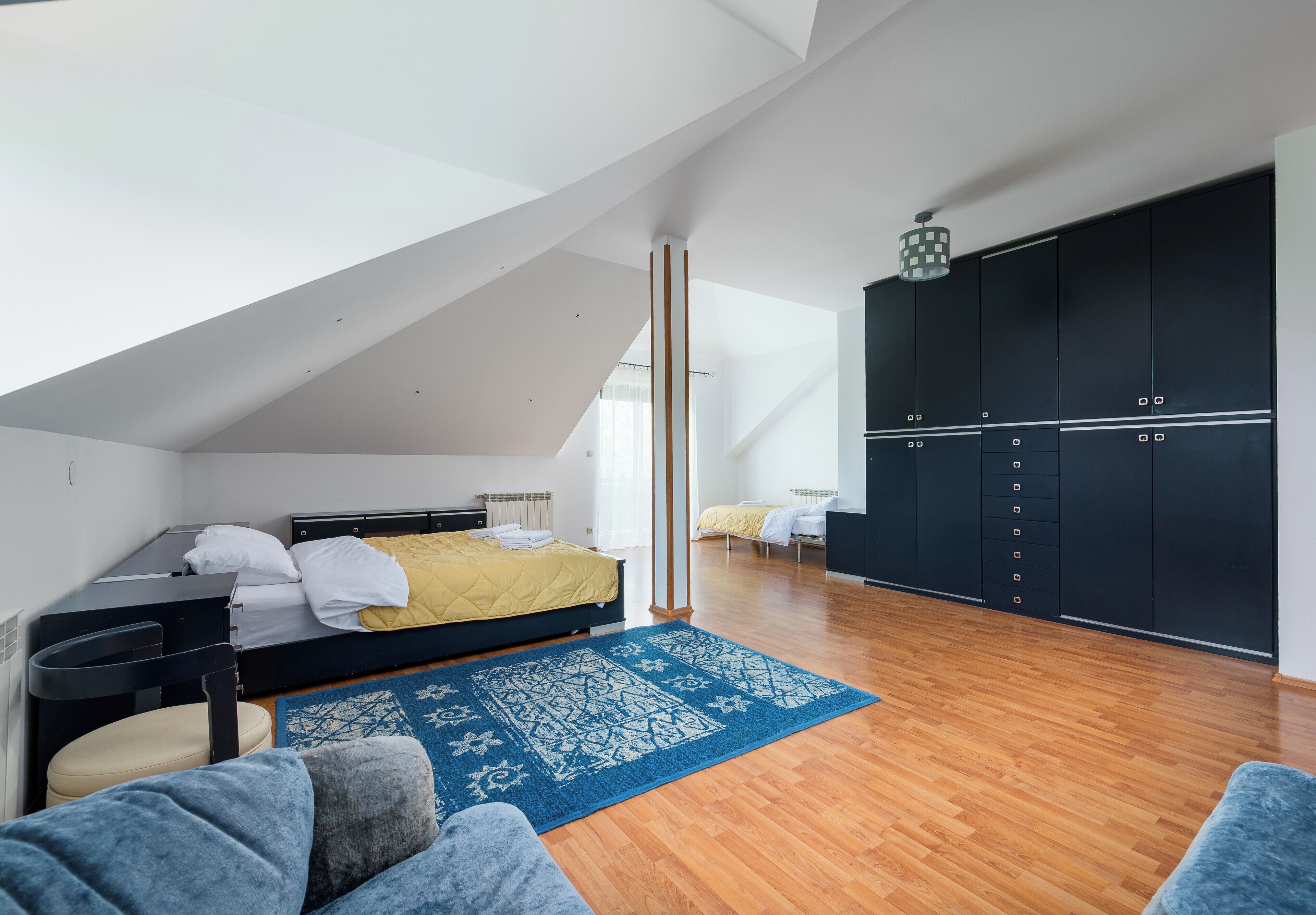 1 habitación, tabla de planchar con plancha, wifi y ropa de cama 