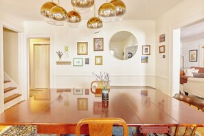 Dining - Brookside Bungalow with Premium Walkability (Kansas City)