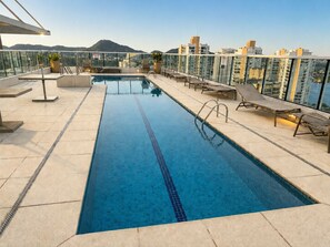 1 bedroom - Apto Com Piscina e Hidro a 500m da Ponta da Praia (Santos)