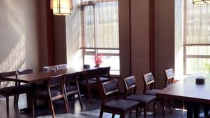 Gambar tidak terklasifikasi, 5 dari 7, tombol
