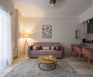 Room - Athenian Residential Apartments (Athens)
