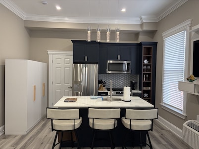 Elegant Apartment in Asbury Park Mansion - Central Location near Stone Pony