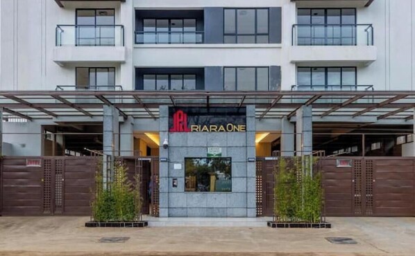 Exterior detail - Executive Work-Ready 1BR • Walk to Junction Mall (Nairobi)