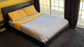 Basic Twin Room | Free WiFi