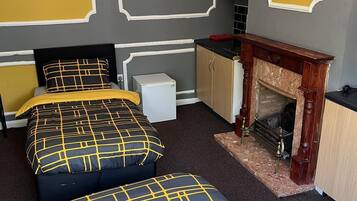 Basic Twin Room | Free WiFi