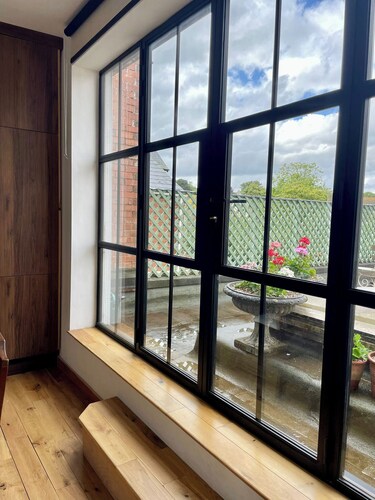 Apartment Sleeps 6 with Parking