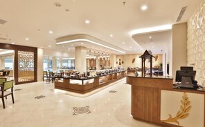 Dining - BEST WORLD KINDAI HOTEL (Kalimantan Selatan)