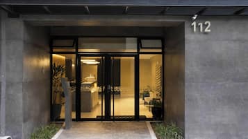 Luxury Apartment, Lanai, Sea View | Exterior detail