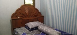 Monolocale Basic, patio, vista giardino | Ferro/asse da stiro, Wi-Fi gratuito