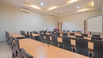 Fasilitas rapat