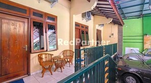 View from property - Hotel Wisata Ziarah Sunan Bonang Syariah (Tuban)