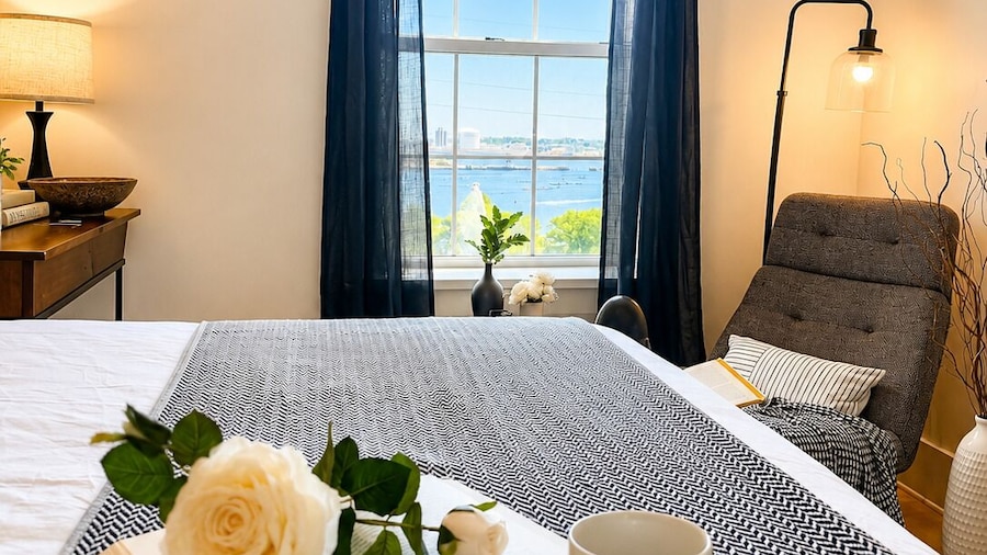 Fox Point Landing Residences