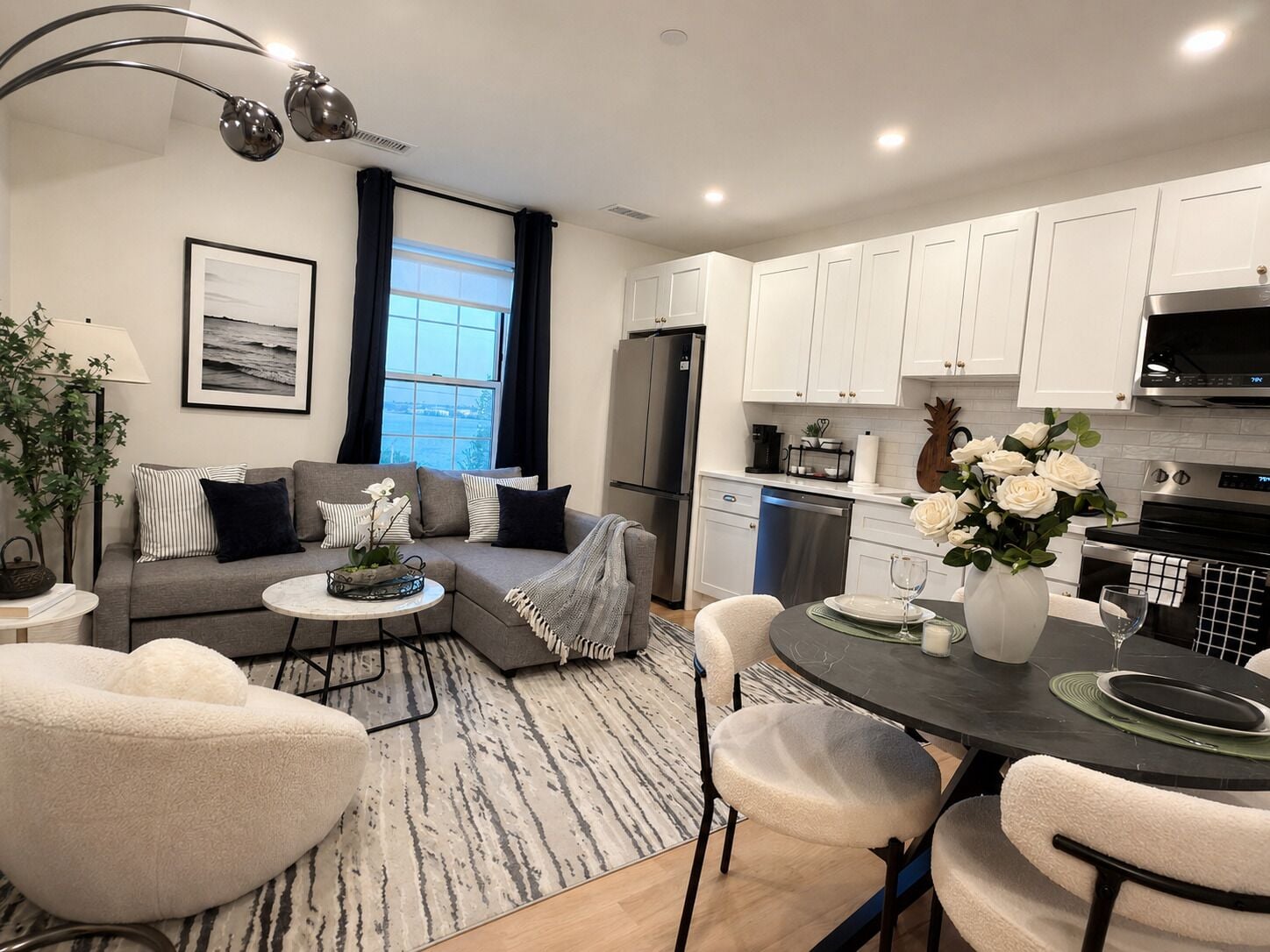 Deluxe Apartment, Bay View | Living area | LED TV