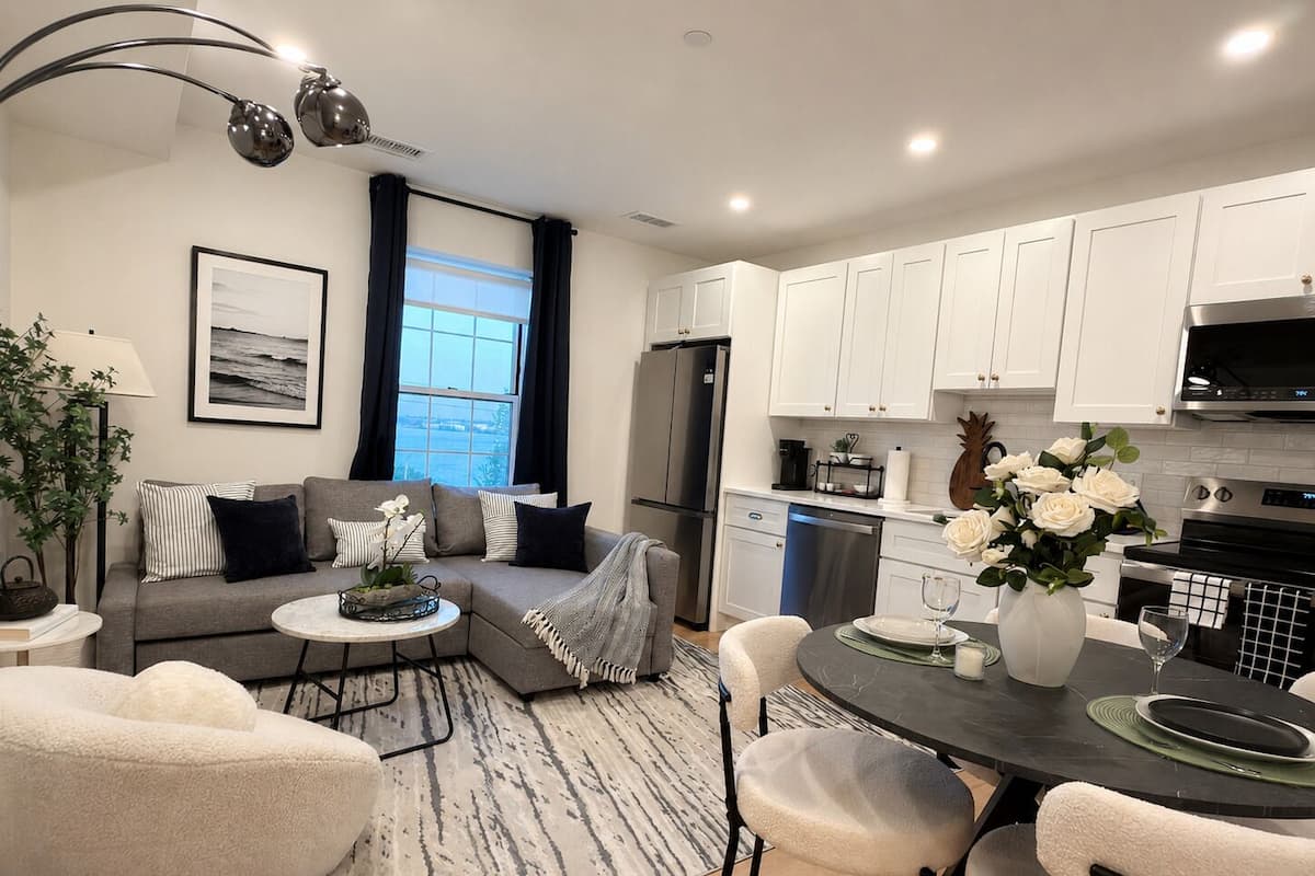 Deluxe Apartment, Bay View | Living area | LED TV