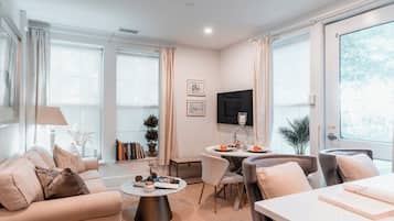 Leilighet – classic, bakgårdsutsikt | Oppholdsområde