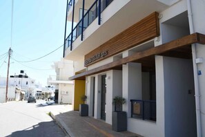 Exterior detail - Elounda Colour (Agios Nikolaos)