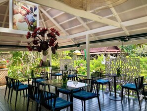 Outdoor dining - Ban Kaew Villas (Koh Samui)