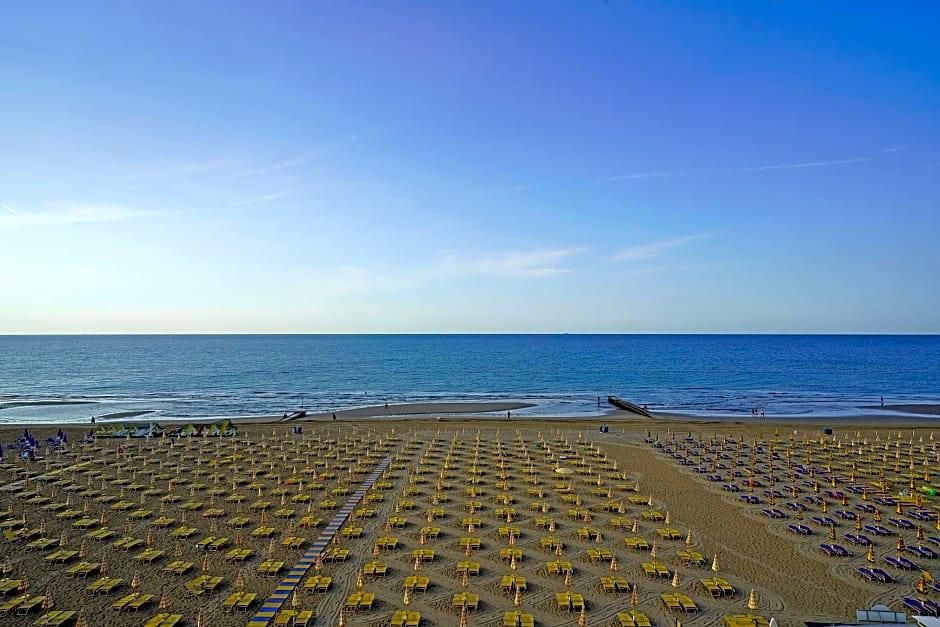 ชายหาด