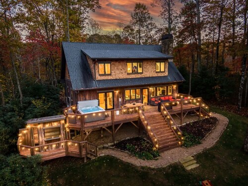 Majestic Mtn Views Hot Tub Sauna Arcade Room